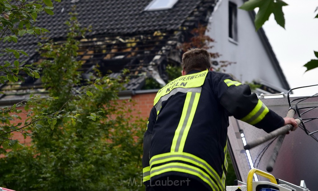 Feuer 2 Y Koeln Suerth Elisabeth Selbertstr P268.JPG - Miklos Laubert